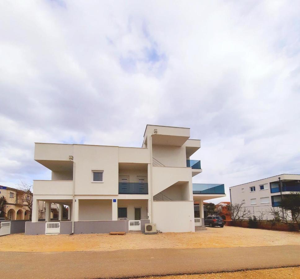 Apartments Matkovic Vir Exterior foto